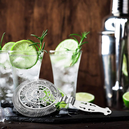 Cocktail Strainer with Spring, Skull Martini Drink Strainer, Stainless Steel Hawthorne Strainer for Bar Tools(Silver)